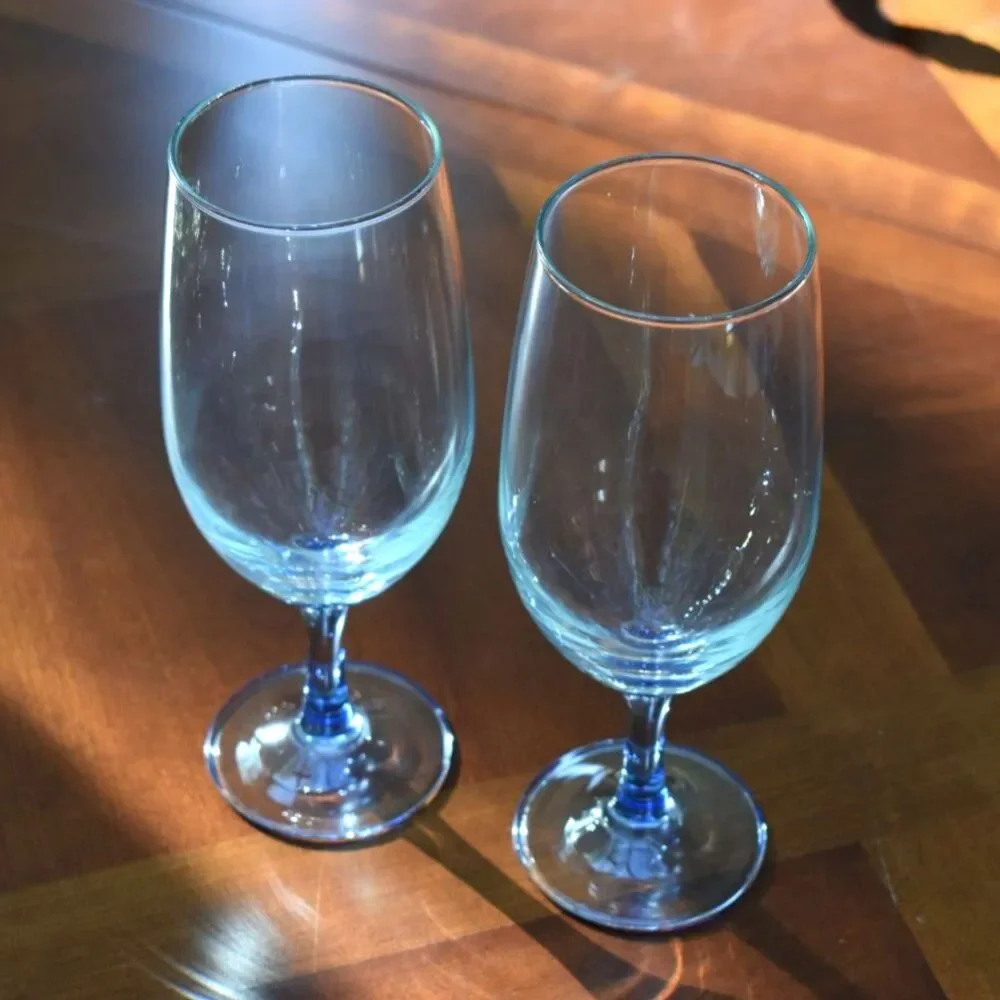 Set of 2 Luminarc Azur Blue Stemmed Water Goblets Cristal D'Arques - 8 1/4